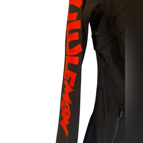 NWT Lululemon define nulu jacket *Disney BLACK/RED Size 4 - Picture 3 of 4